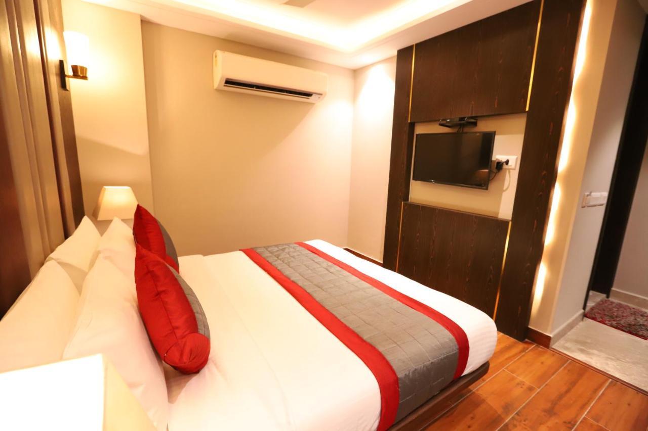 Hotel The Magic Tree - Paharganj Ню Делхи Екстериор снимка