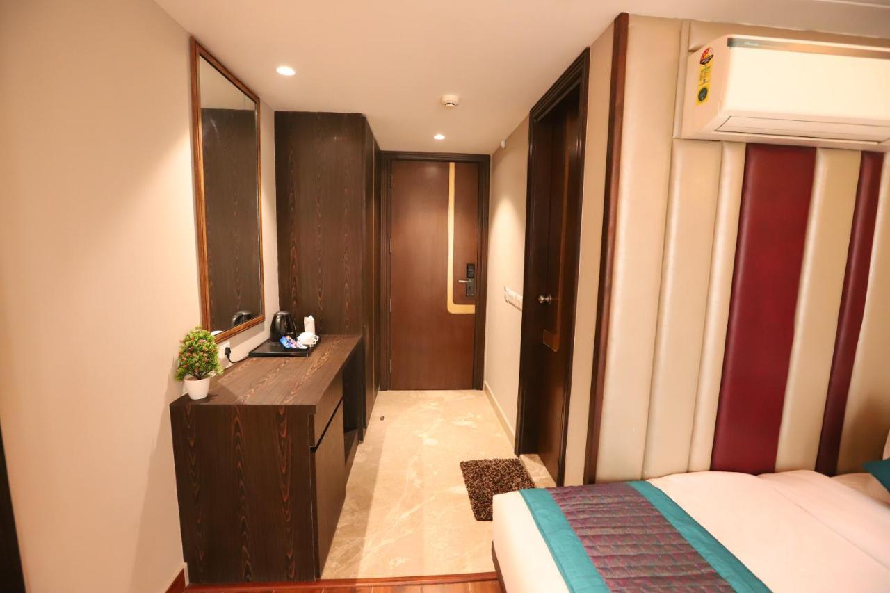 Hotel The Magic Tree - Paharganj Ню Делхи Екстериор снимка