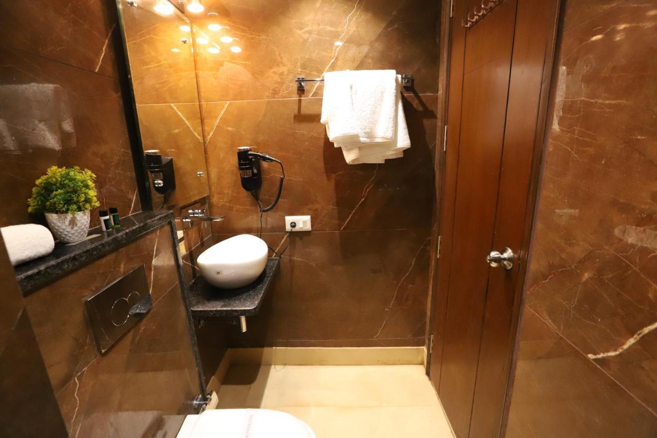 Hotel The Magic Tree - Paharganj Ню Делхи Екстериор снимка