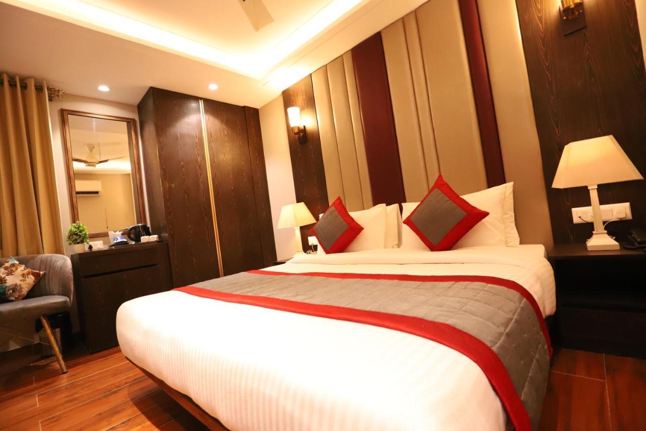 Hotel The Magic Tree - Paharganj Ню Делхи Екстериор снимка