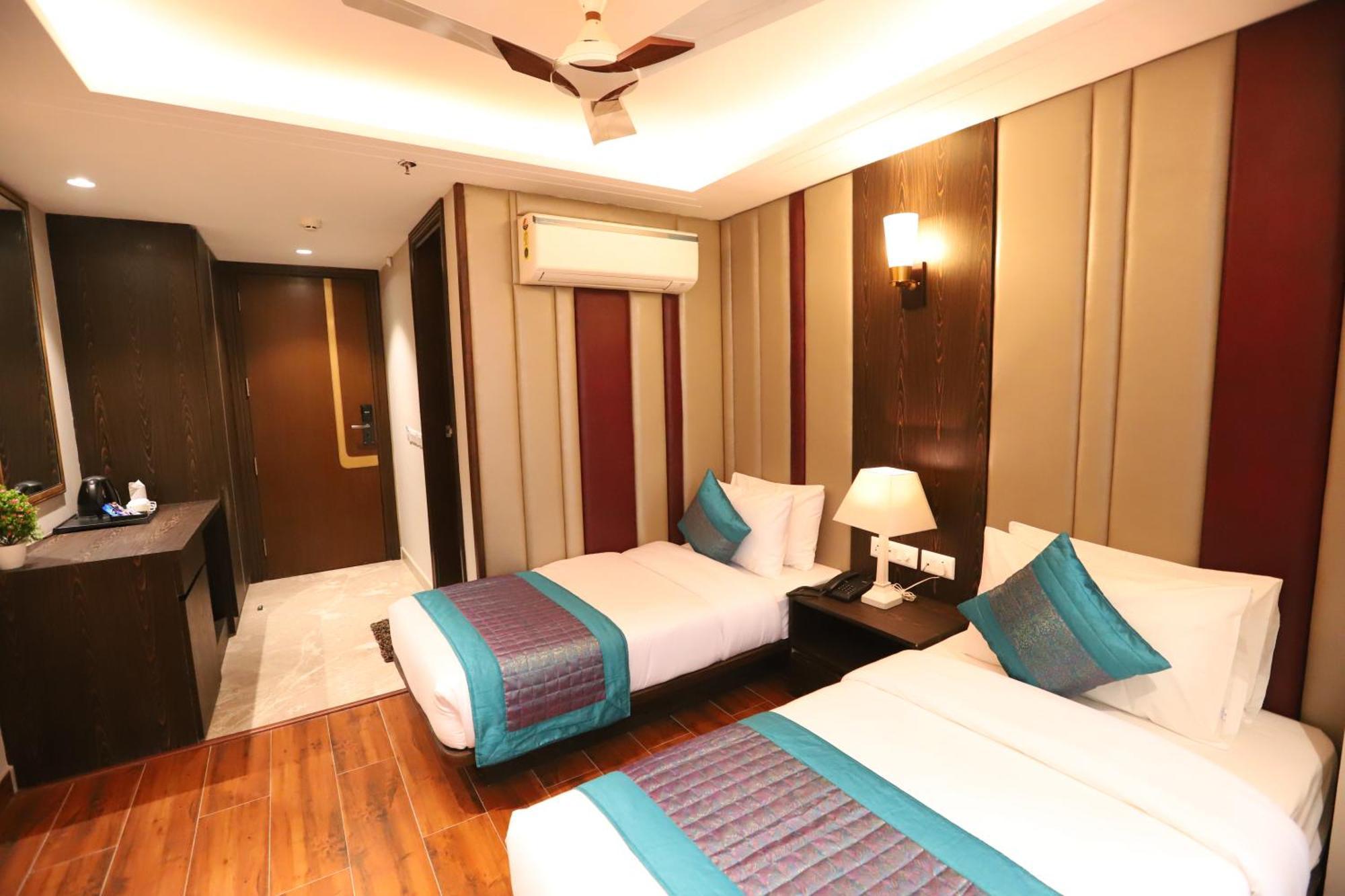 Hotel The Magic Tree - Paharganj Ню Делхи Екстериор снимка