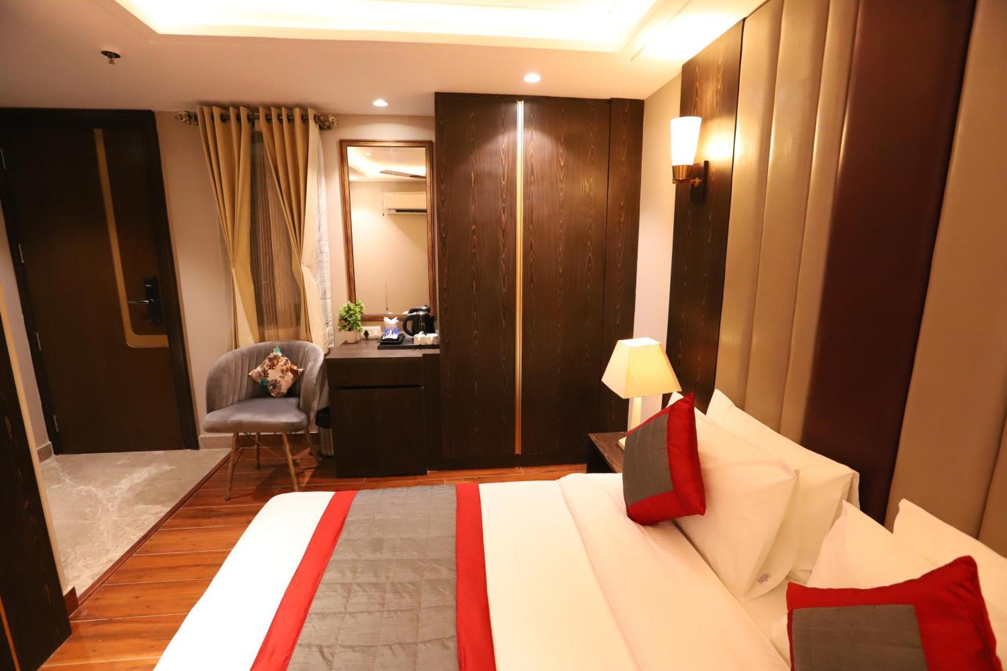 Hotel The Magic Tree - Paharganj Ню Делхи Екстериор снимка